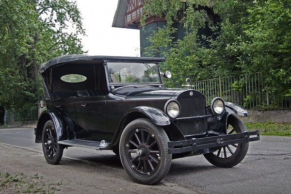 Бери багаж, идём домой: тест-драйв Studebaker Standard Six 1924 года