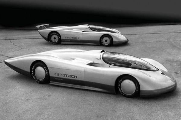 Oldsmobile Aerotech: как набрать 443 км/ч на четырех цилиндрах в 1987 году